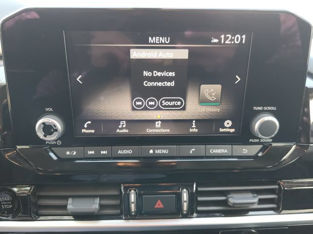 Used 2025 Nissan Pathfinder SV FWD image 17