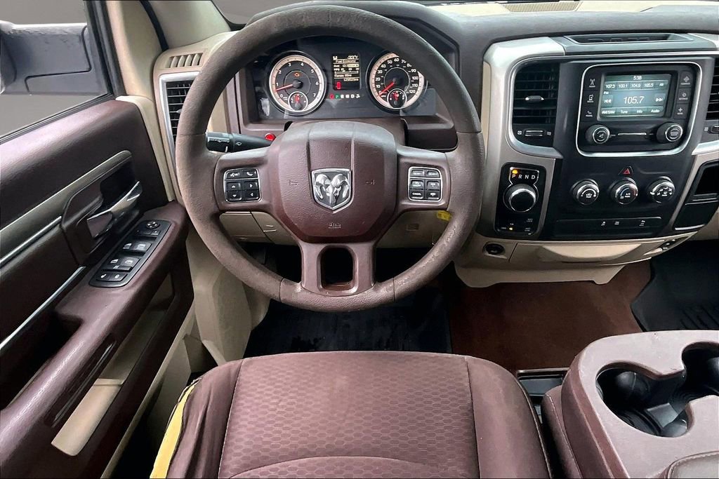 Used 2017 RAM 1500 Classic SLT image 9