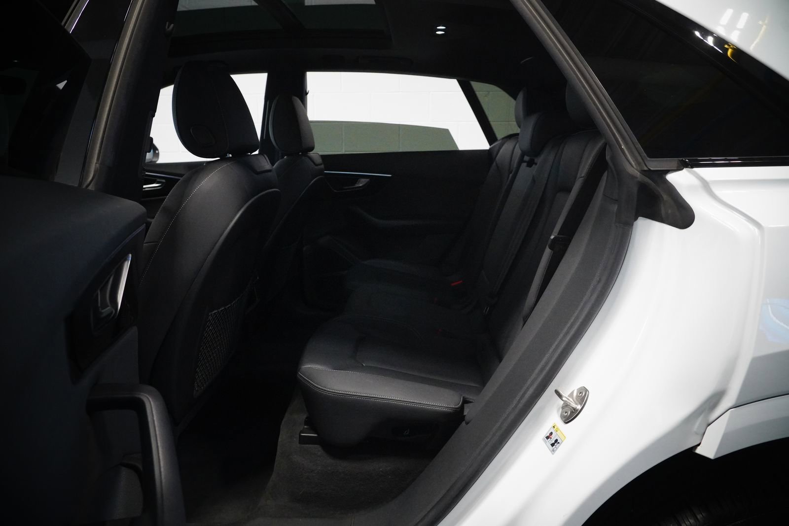 Used 2021 Audi Q8 Premium Plus image 13