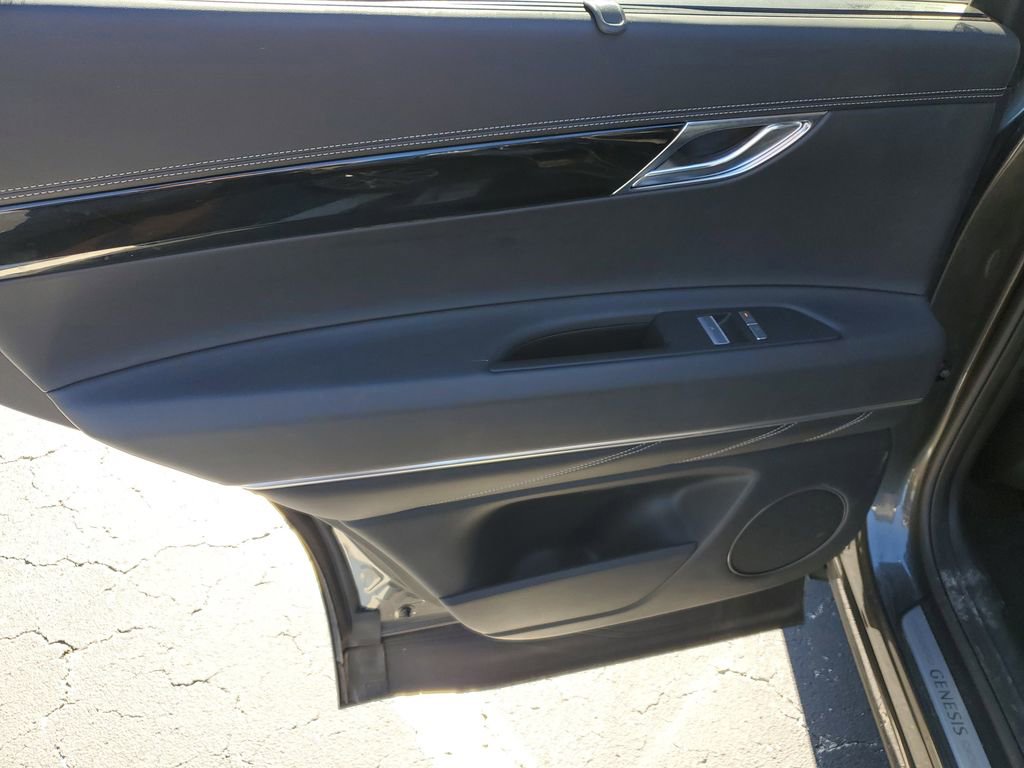 Used 2025 Genesis GV80 2.5T image 17