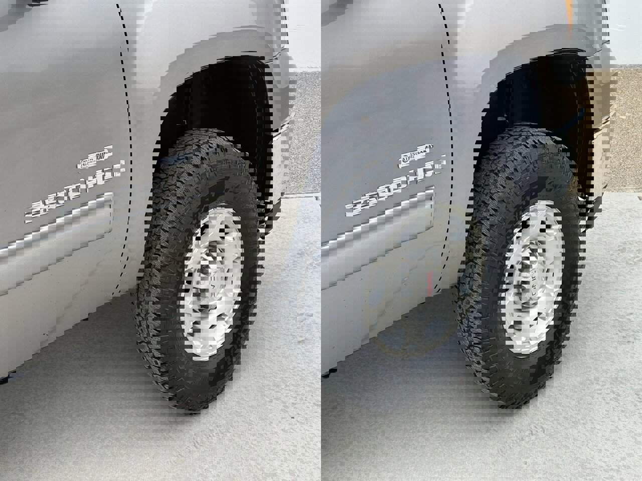 Used 2007 GMC Sierra 2500 SLE w/ Z71 Off-Road Package image 42