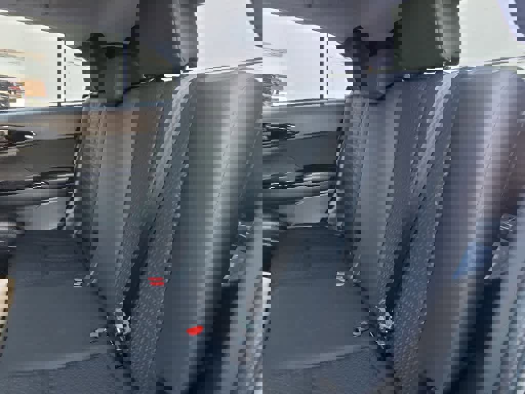 New 2025 Mitsubishi Eclipse Cross LE image 9