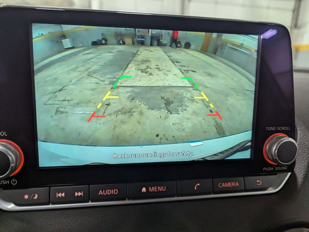 Used 2024 Nissan Sentra SV image 24