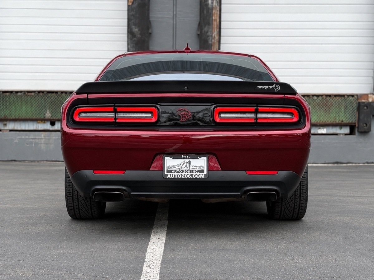 Used 2022 Dodge Challenger SRT Hellcat RWD image 4
