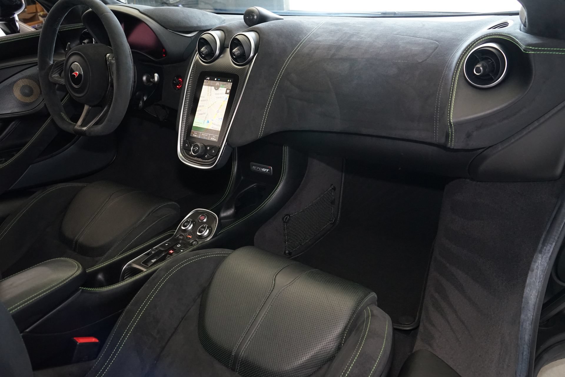 Used 2017 McLaren 570S RWD image 15