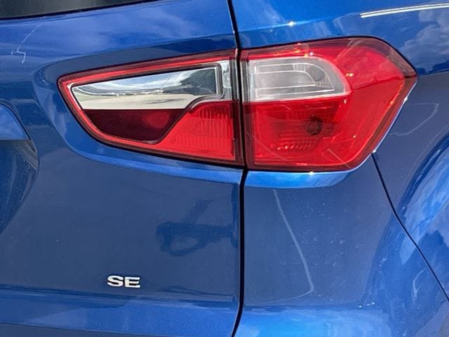 Used 2021 Ford EcoSport SE w/ SE Convenience Package FWD image 6
