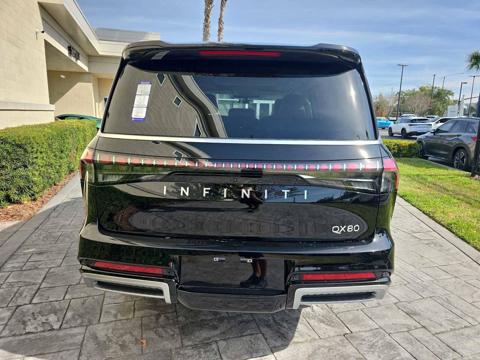New 2026 INFINITI QX80 Luxe w/ Cargo Package image 5