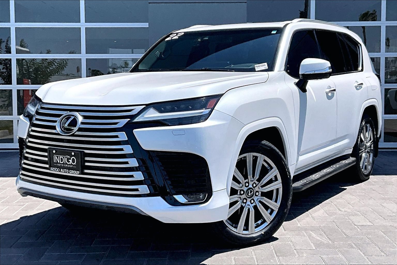 Used 2022 Lexus LX 600 4WD w/ Accessory Package (Z1) image 1