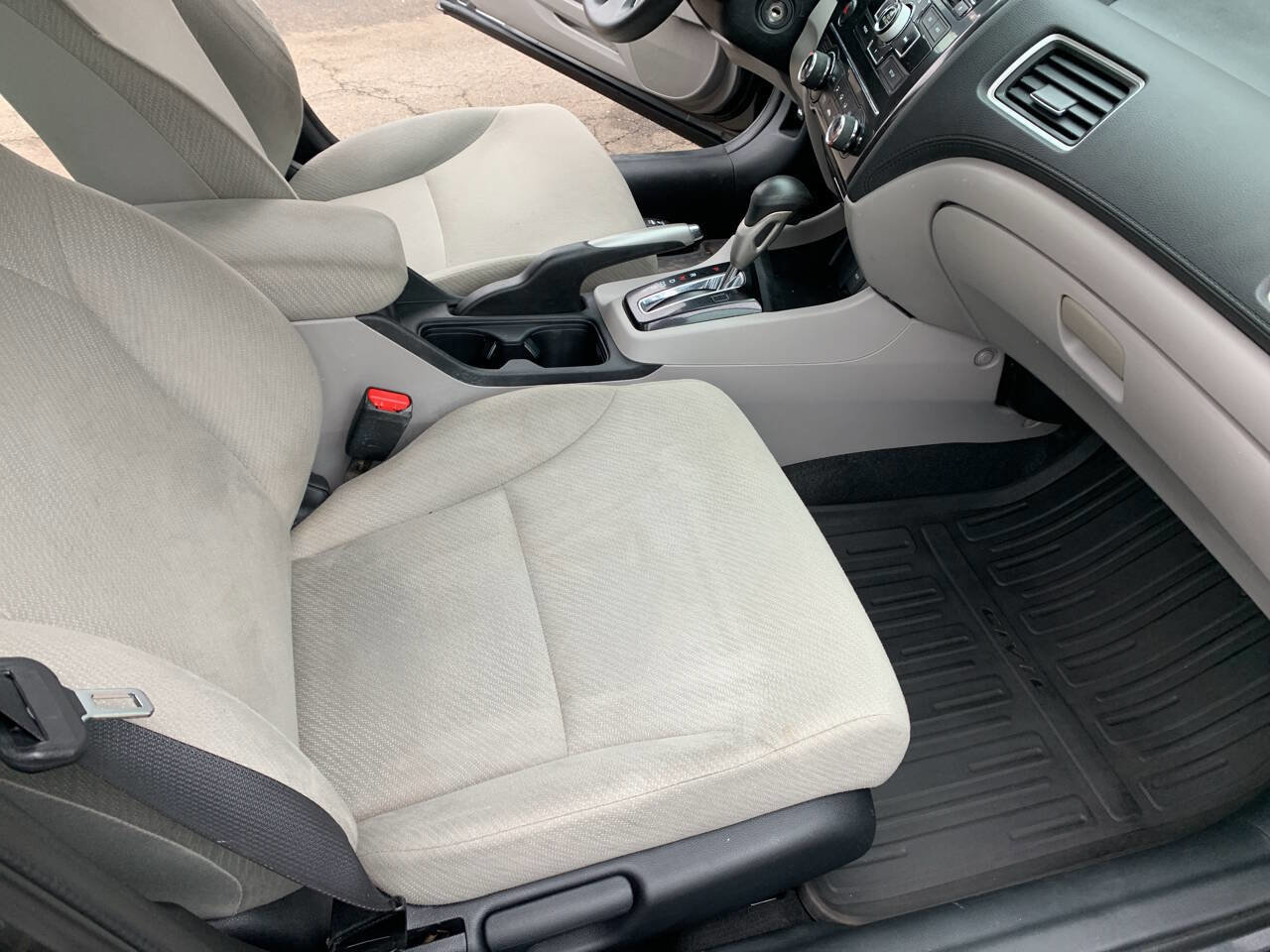 Used 2013 Honda Civic LX image 13