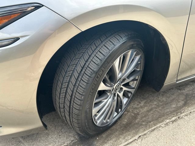 Used 2021 Lexus ES 350 w/ Premium Package FWD image 37