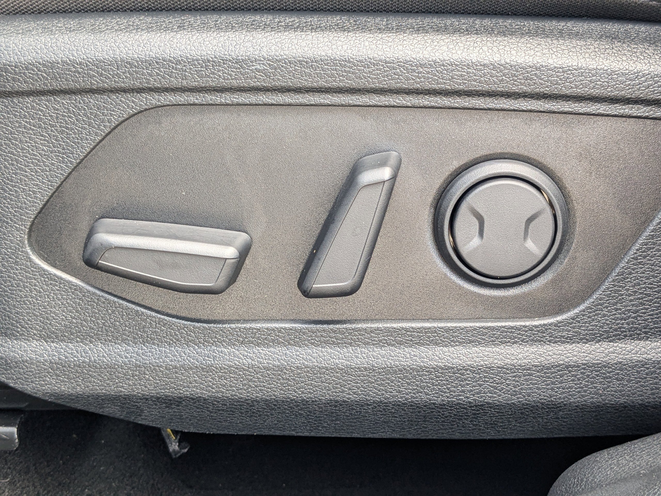 Certified 2025 Kia Sportage SX image 24