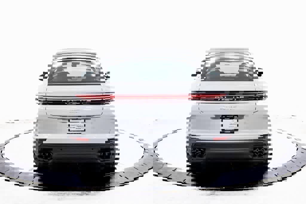 Certified 2024 Porsche Panamera 4 image 6