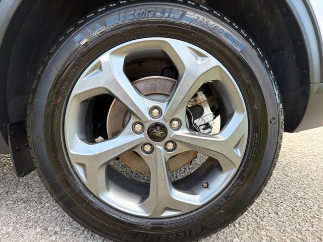 Used 2025 Ford Escape ST-Line Select AWD/4WD image 10
