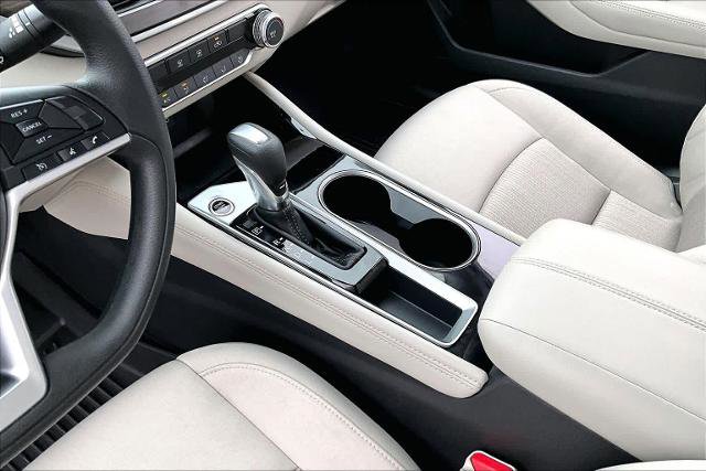 Certified 2023 Nissan Altima 2.5 SV FWD image 17