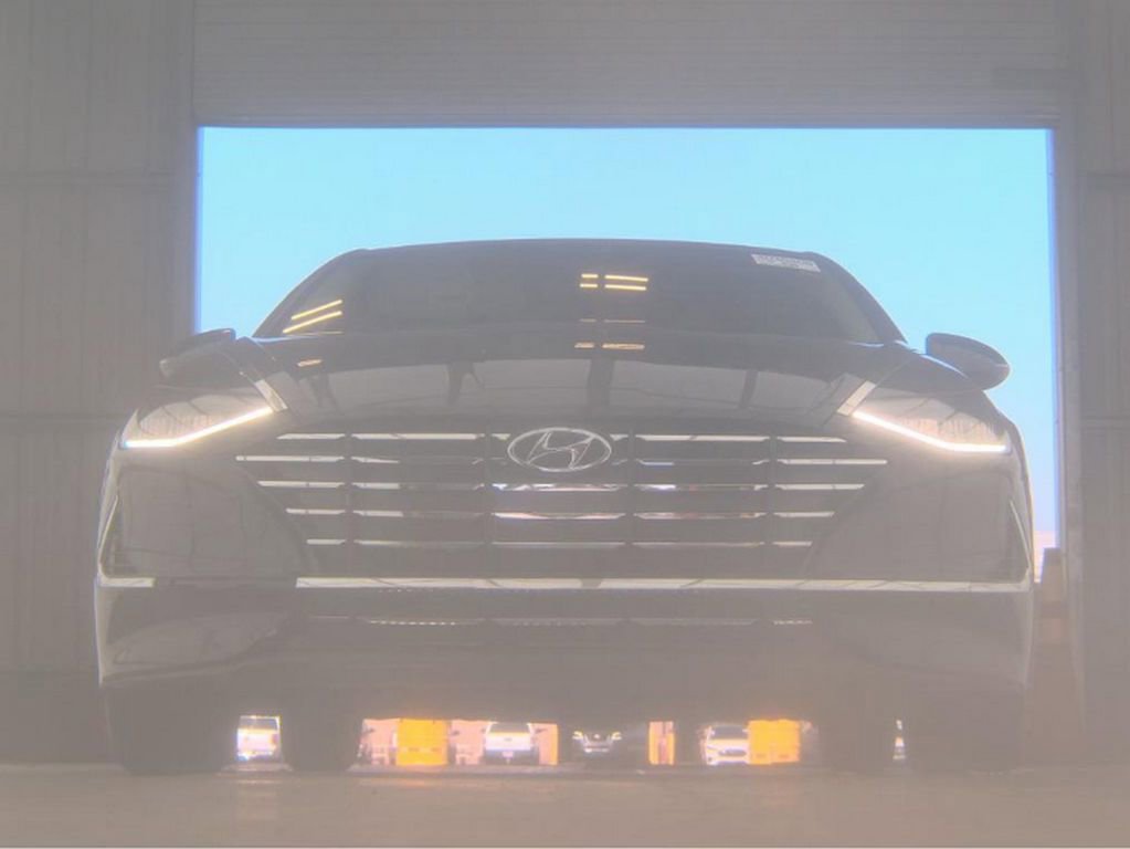 Used 2023 Hyundai Sonata SE FWD image 3