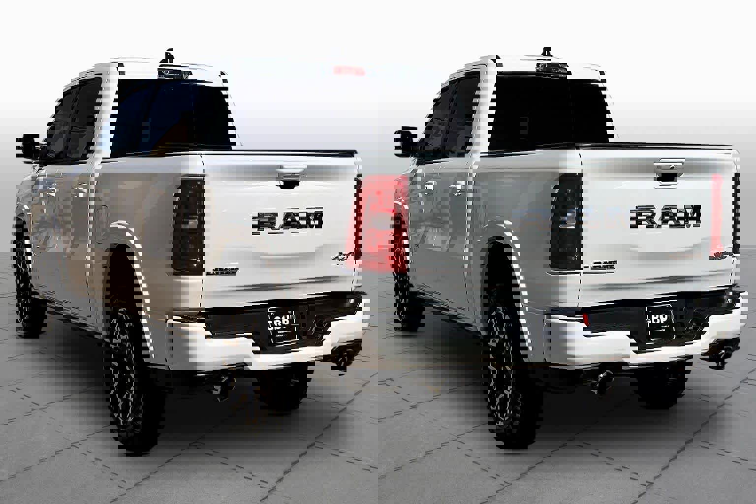 Used 2025 RAM 1500 Laramie w/ Laramie Southwest Edition AWD/4WD image 11