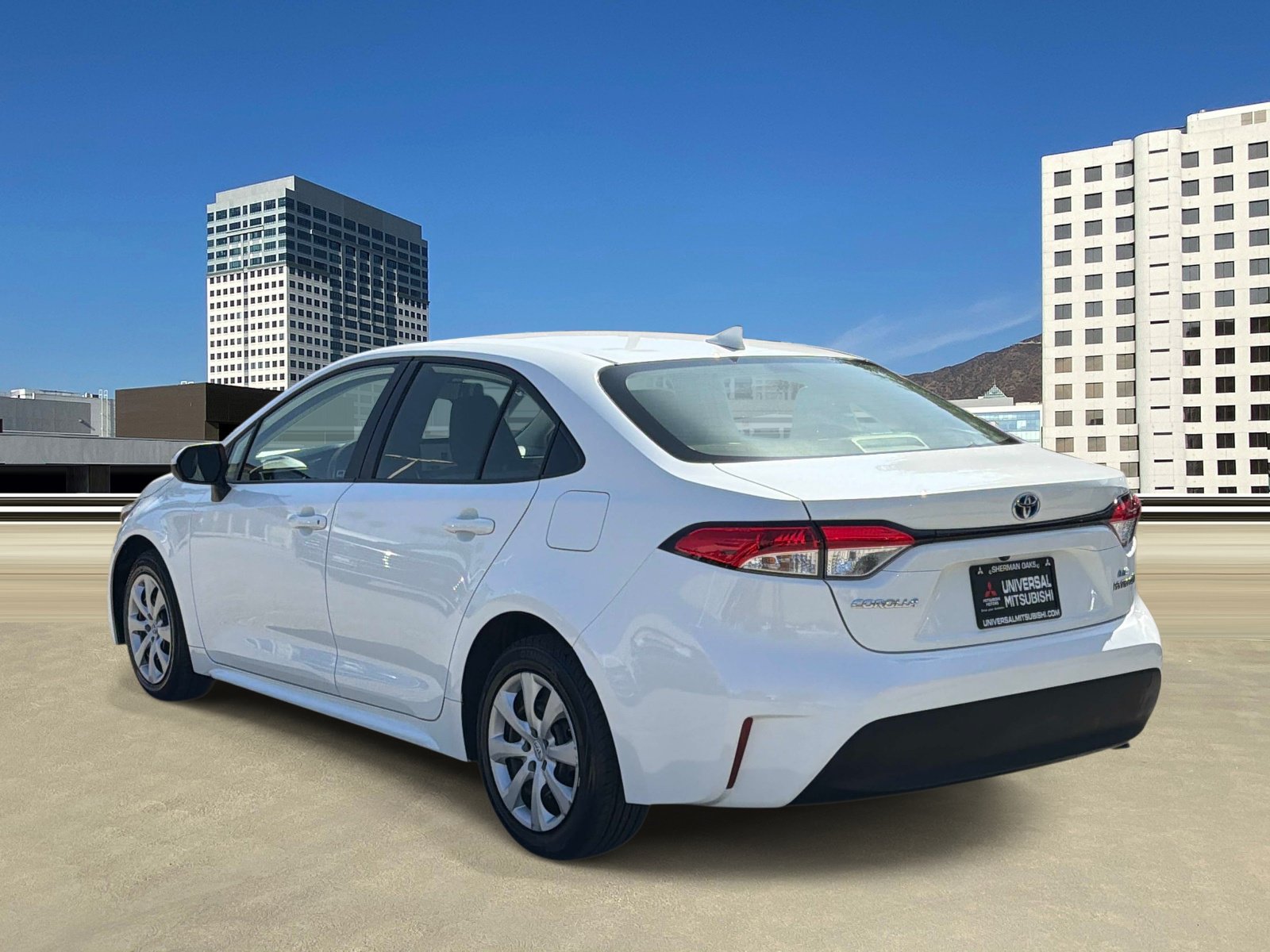 Used 2024 Toyota Corolla LE FWD image 3