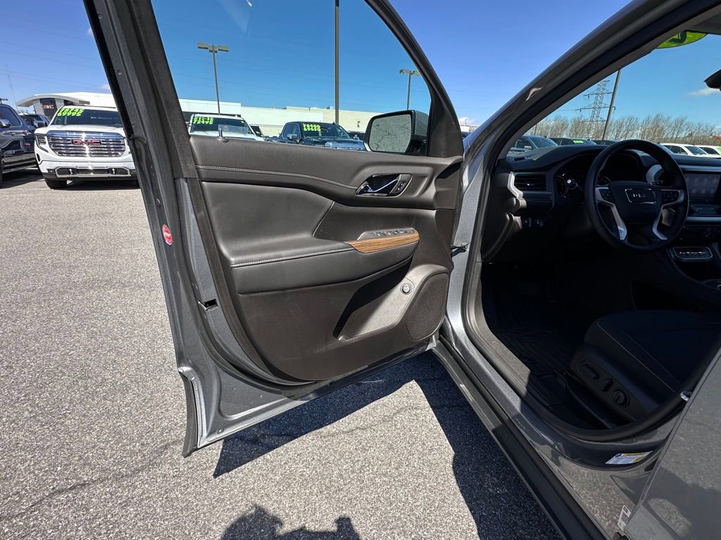 Used 2022 GMC Acadia SLE AWD/4WD image 19