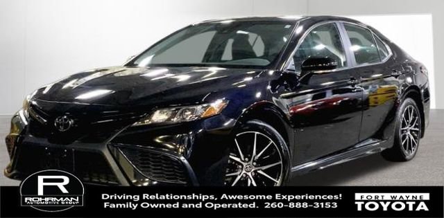 Used 2024 Toyota Camry SE FWD image 4