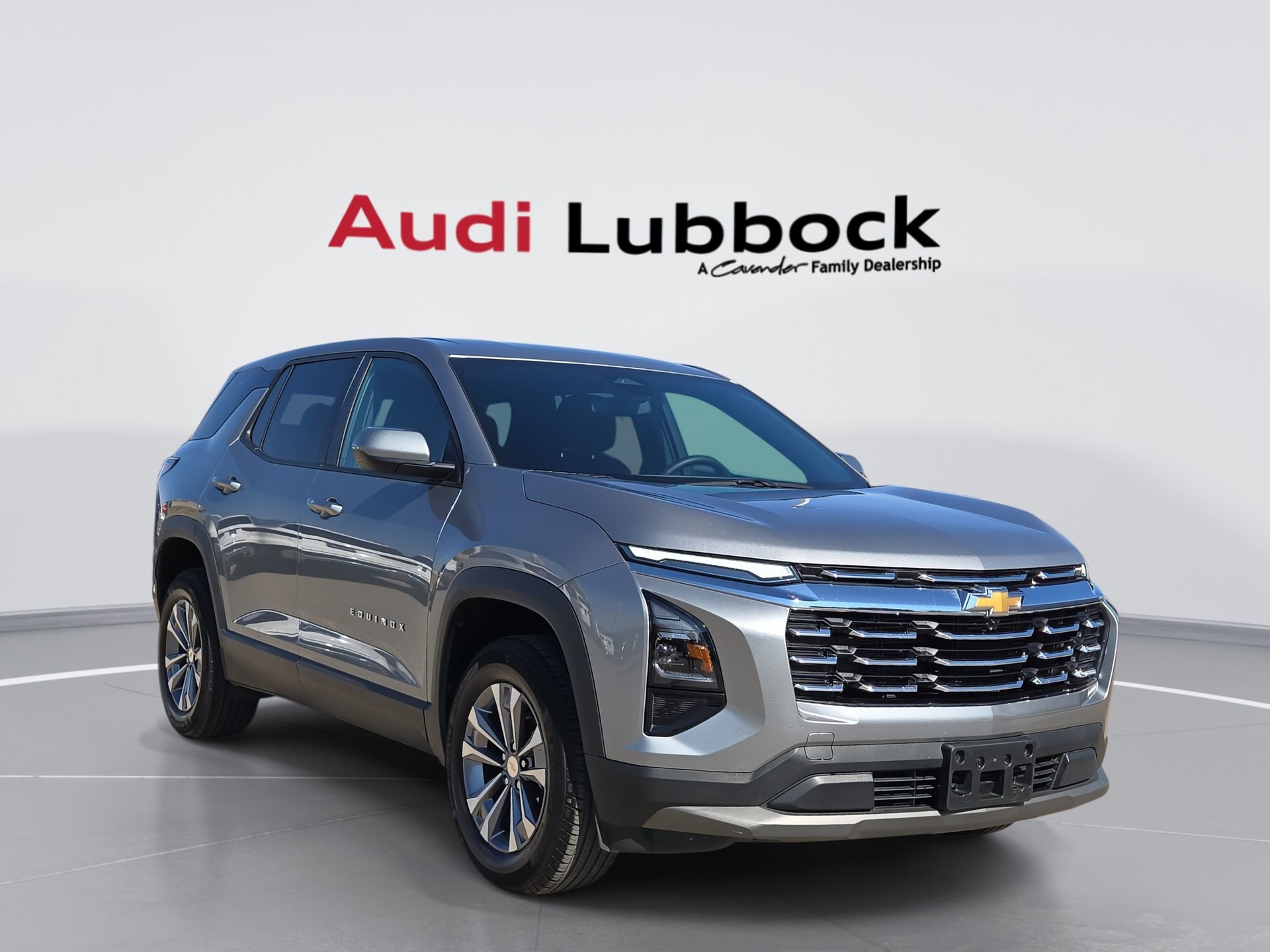 Used 2025 Chevrolet Equinox LT AWD/4WD image 1