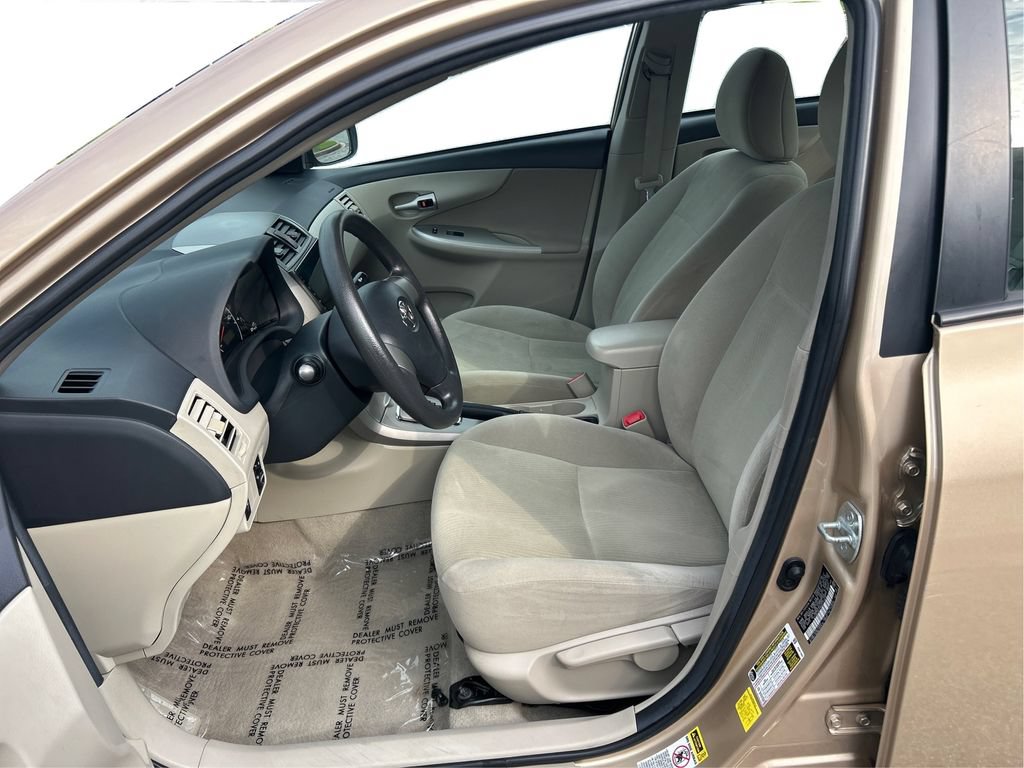 Used 2011 Toyota Corolla LE FWD image 10