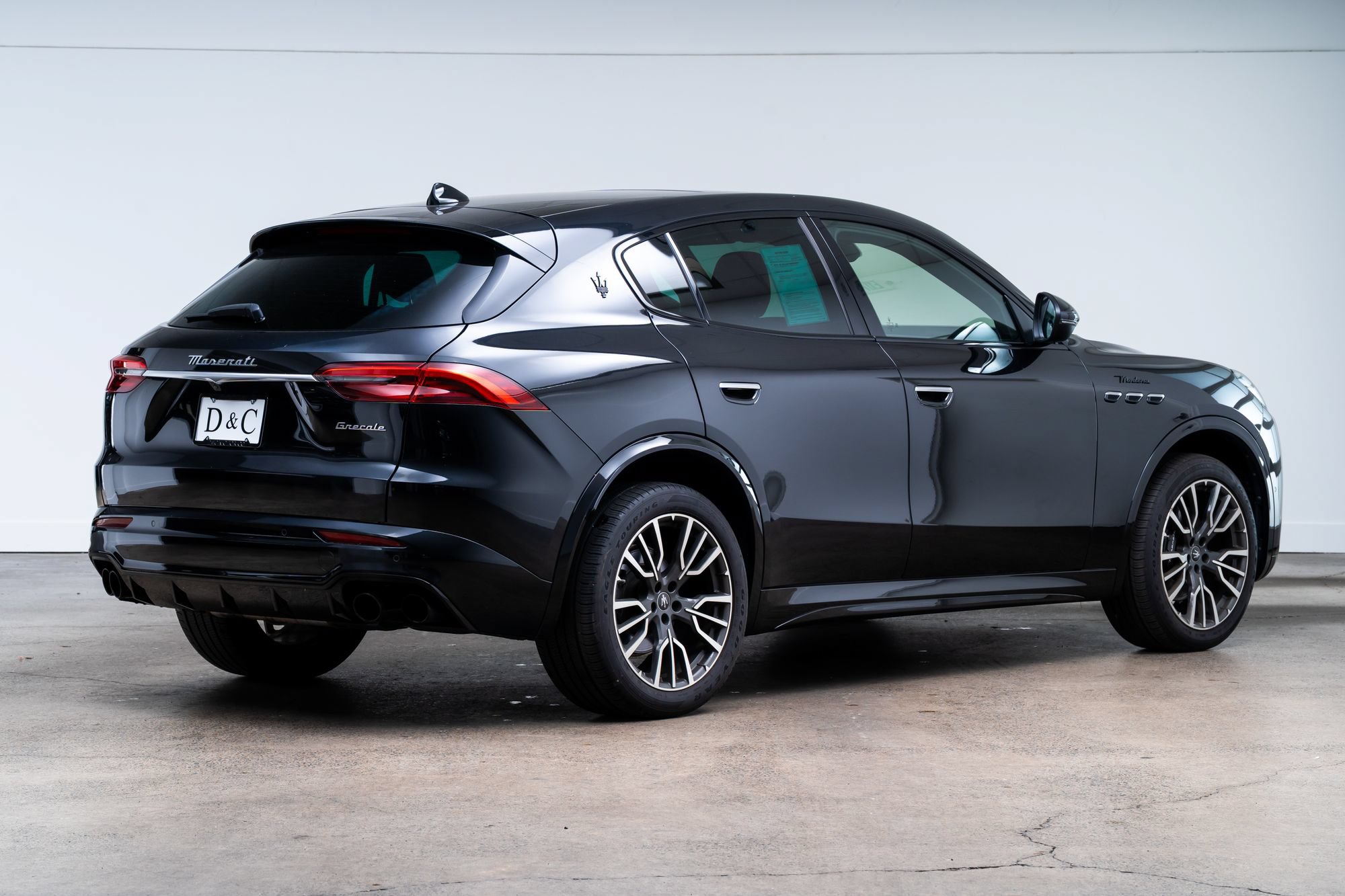 Used 2023 Maserati Grecale Modena AWD/4WD image 6