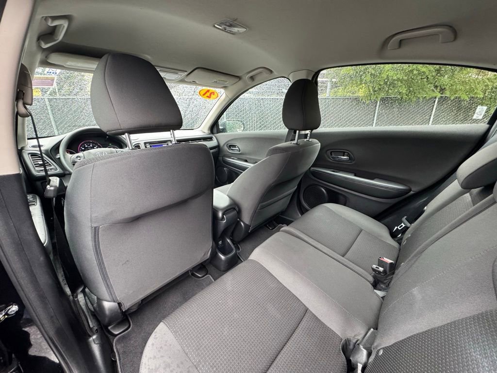 Used 2021 Honda HR-V LX image 9