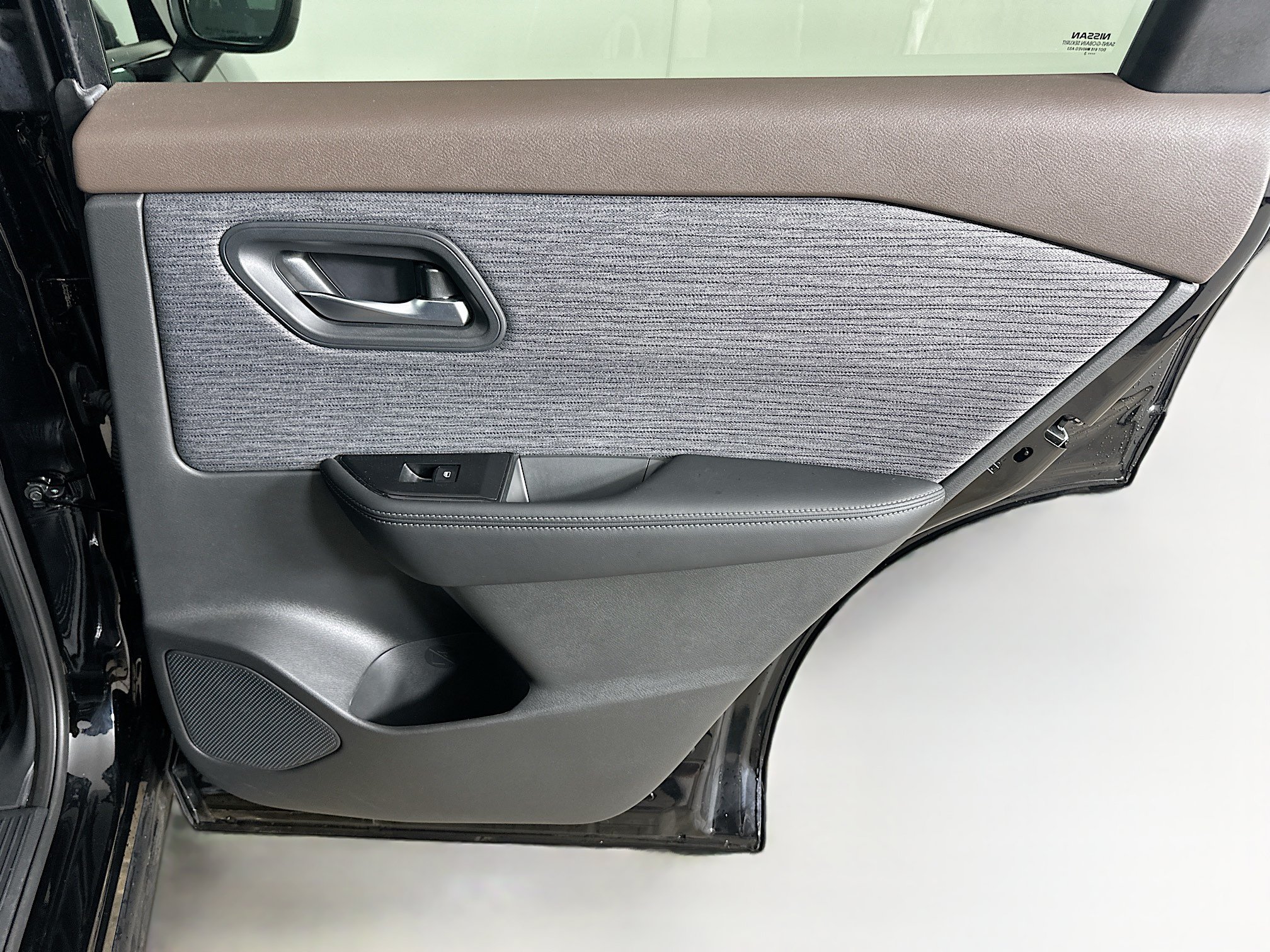 Used 2023 Nissan Rogue SV AWD/4WD image 28