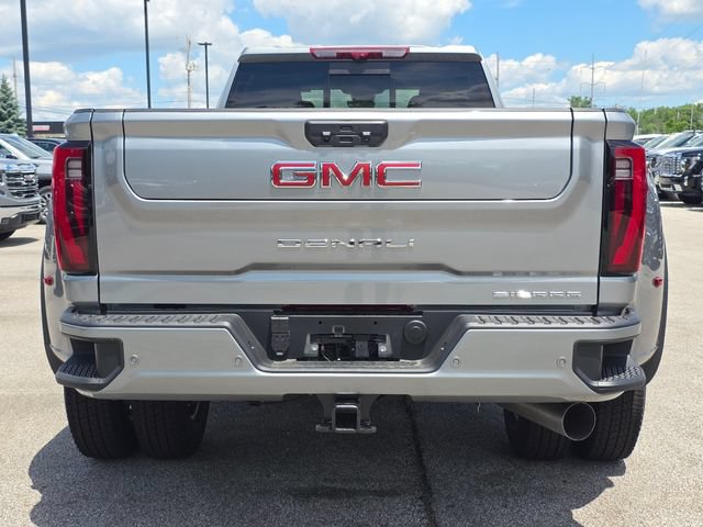 New 2026 GMC Sierra 3500 Denali w/ Denali Reserve Package AWD/4WD image 16