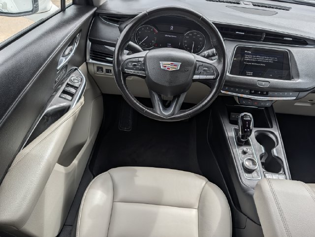 Used 2023 Cadillac XT4 Premium Luxury w/ Driver Assist Package FWD image 12