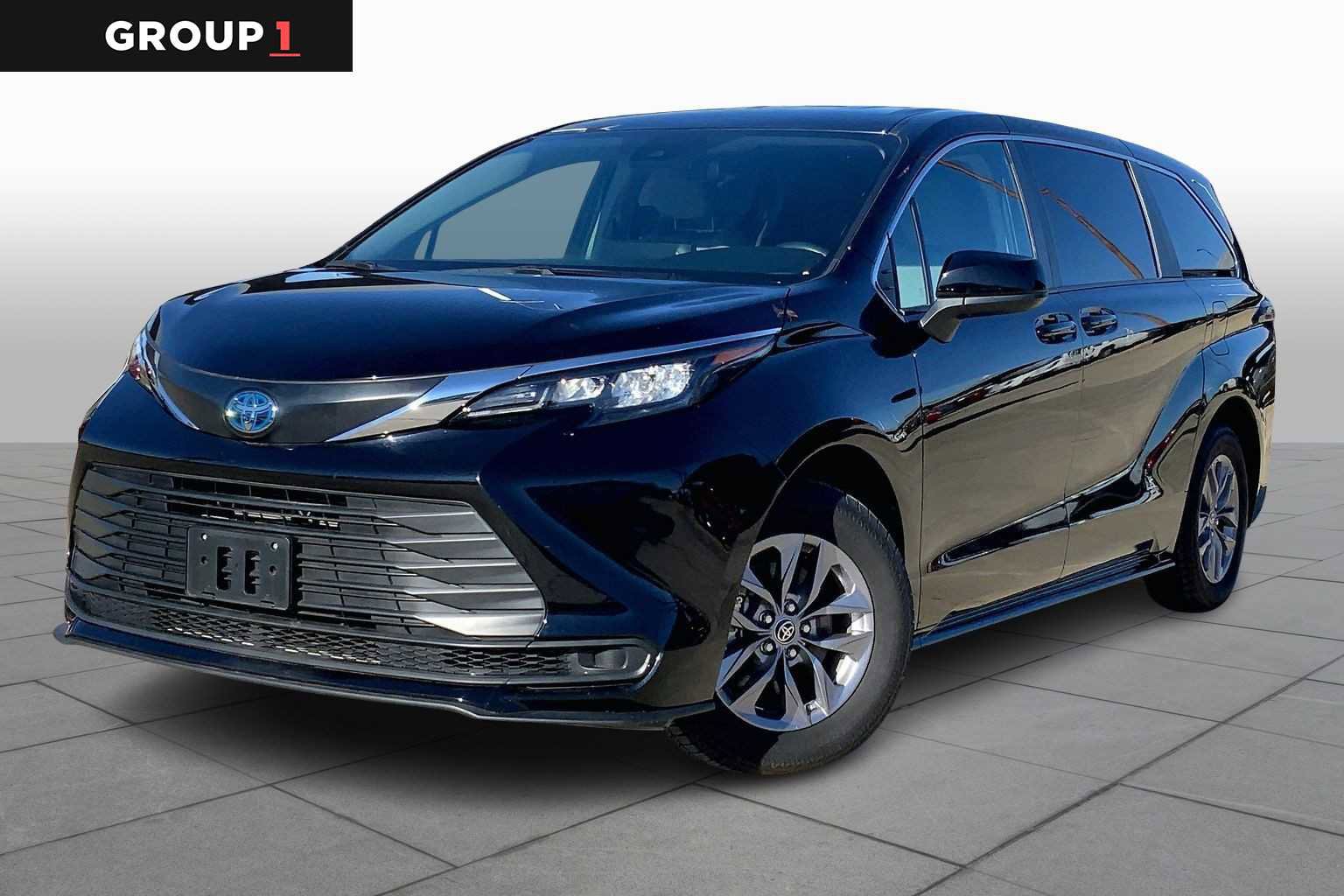 Used 2024 Toyota Sienna LE