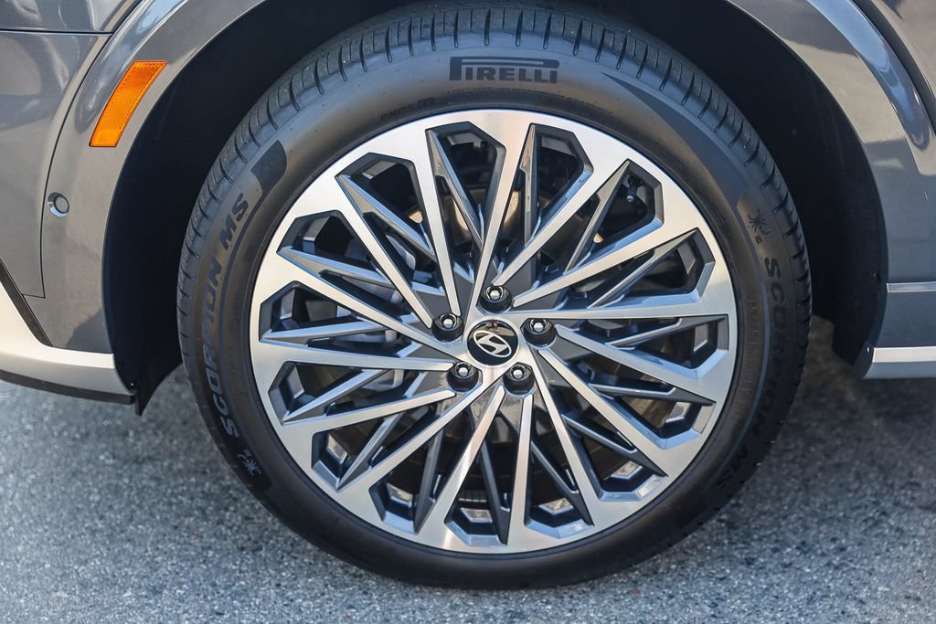 New 2026 Hyundai Palisade Calligraphy FWD image 9