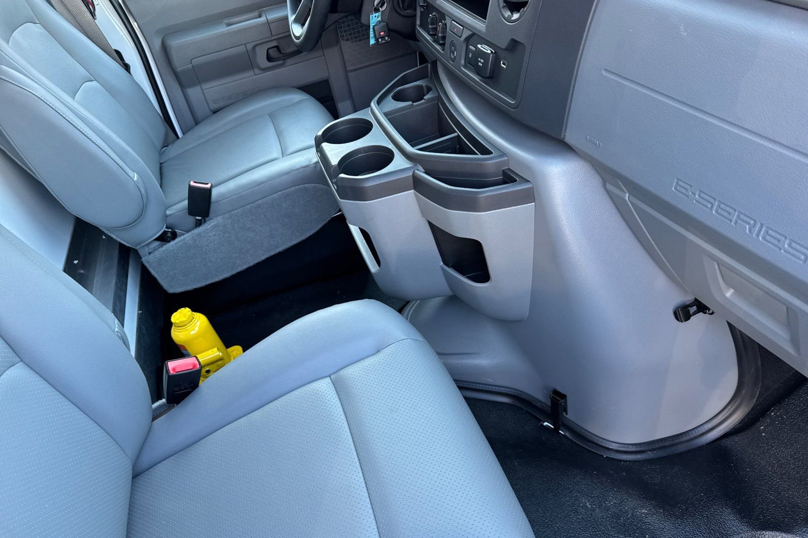 New 2026 Ford E-350 and Econoline 350 Super Duty w/ Power Equipment Group image 16