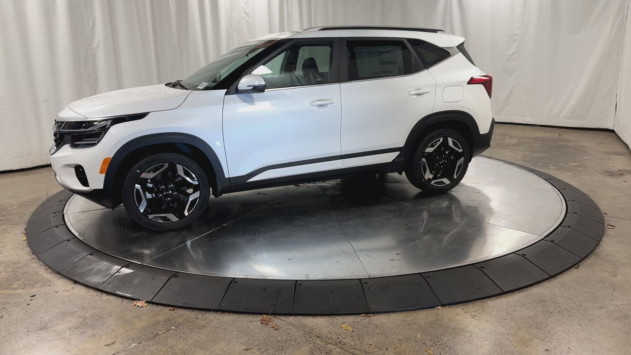 New 2026 Kia Seltos SX w/ SX Sunroof Package image 5