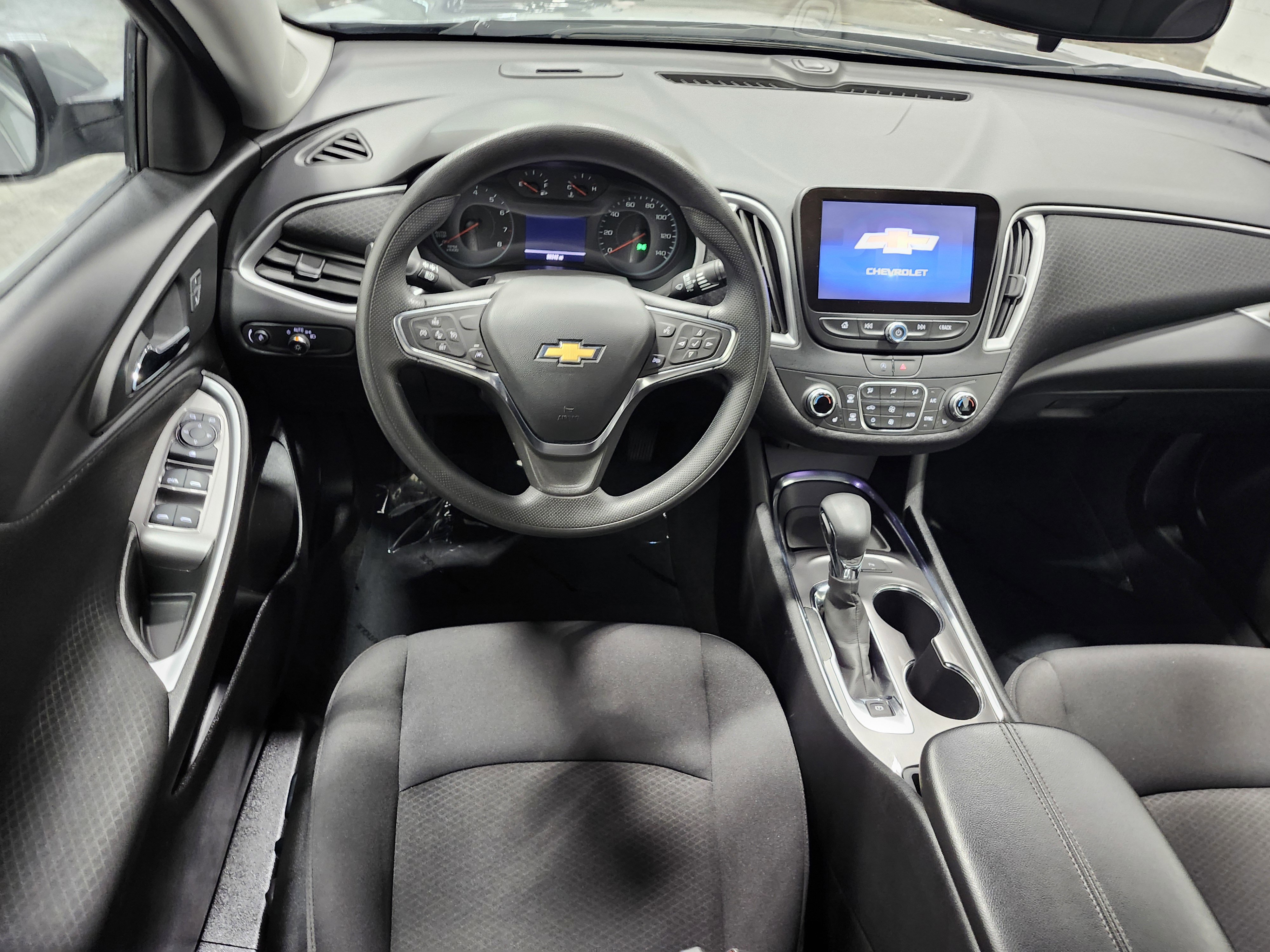 Used 2025 Chevrolet Malibu LT image 18