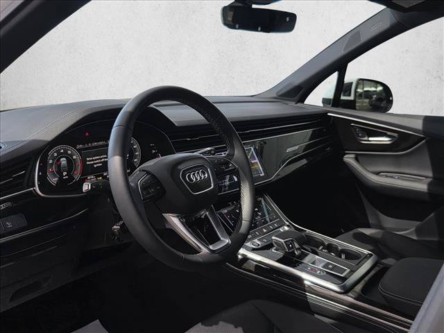 Certified 2025 Audi Q7 3.0T Premium Plus w/ Premium Plus Package AWD/4WD image 13