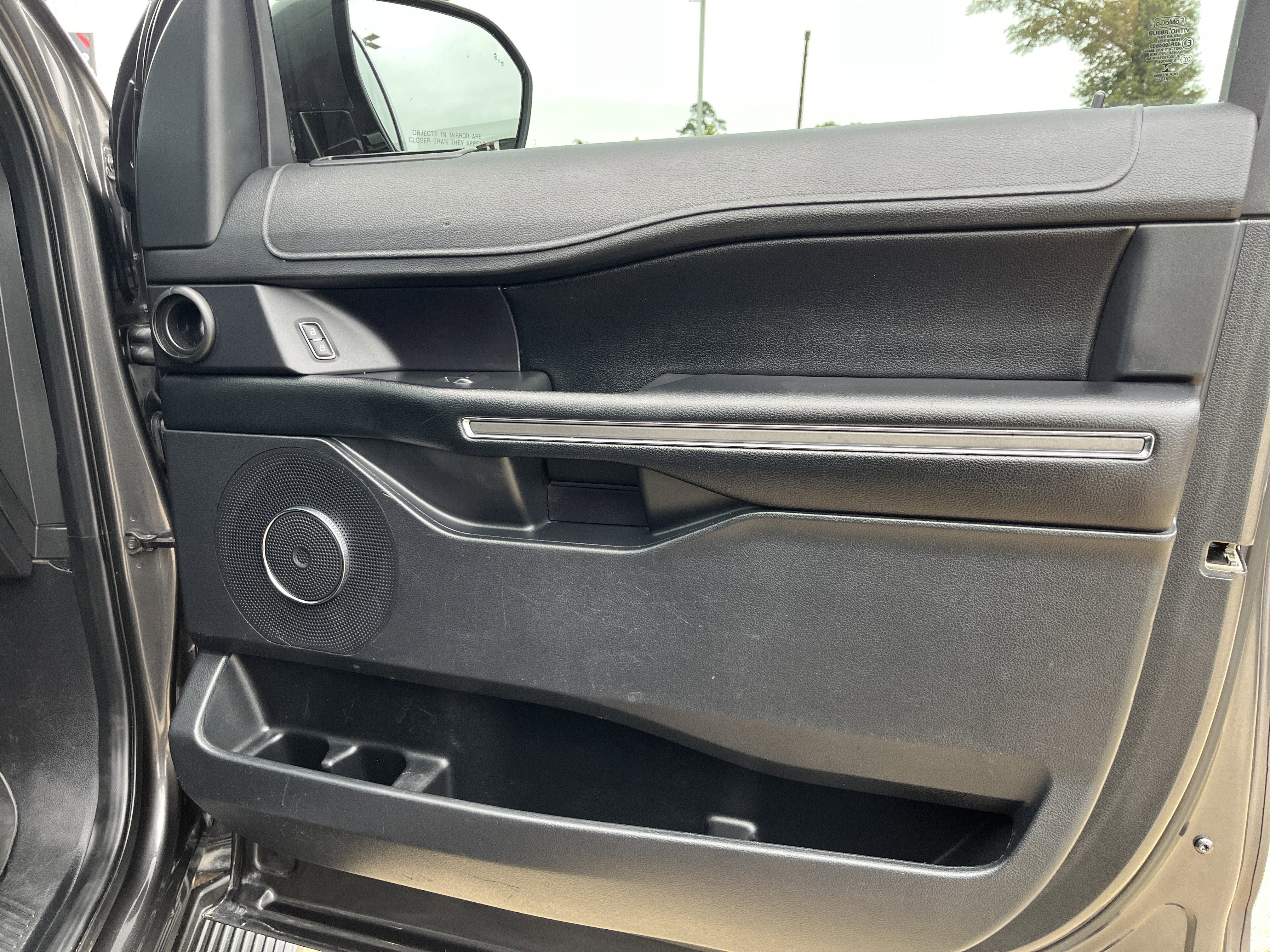 Used 2021 Ford Expedition XLT image 22