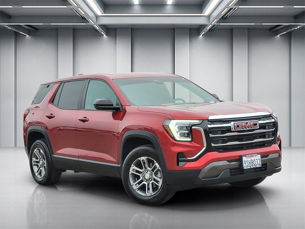 Used 2025 GMC Terrain Elevation image 1