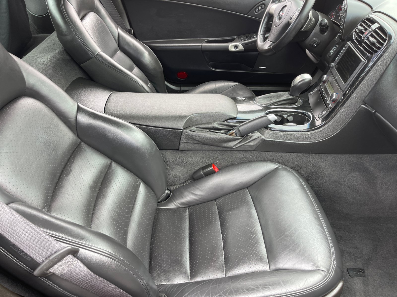 Used 2008 Chevrolet Corvette Coupe w/ Preferred Equipment Group RWD image 17
