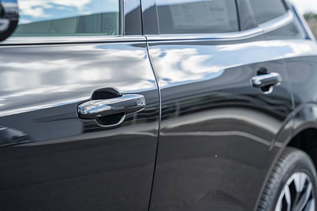 New 2026 Volvo XC60 T8 Plus w/ Protection Package Premier image 16