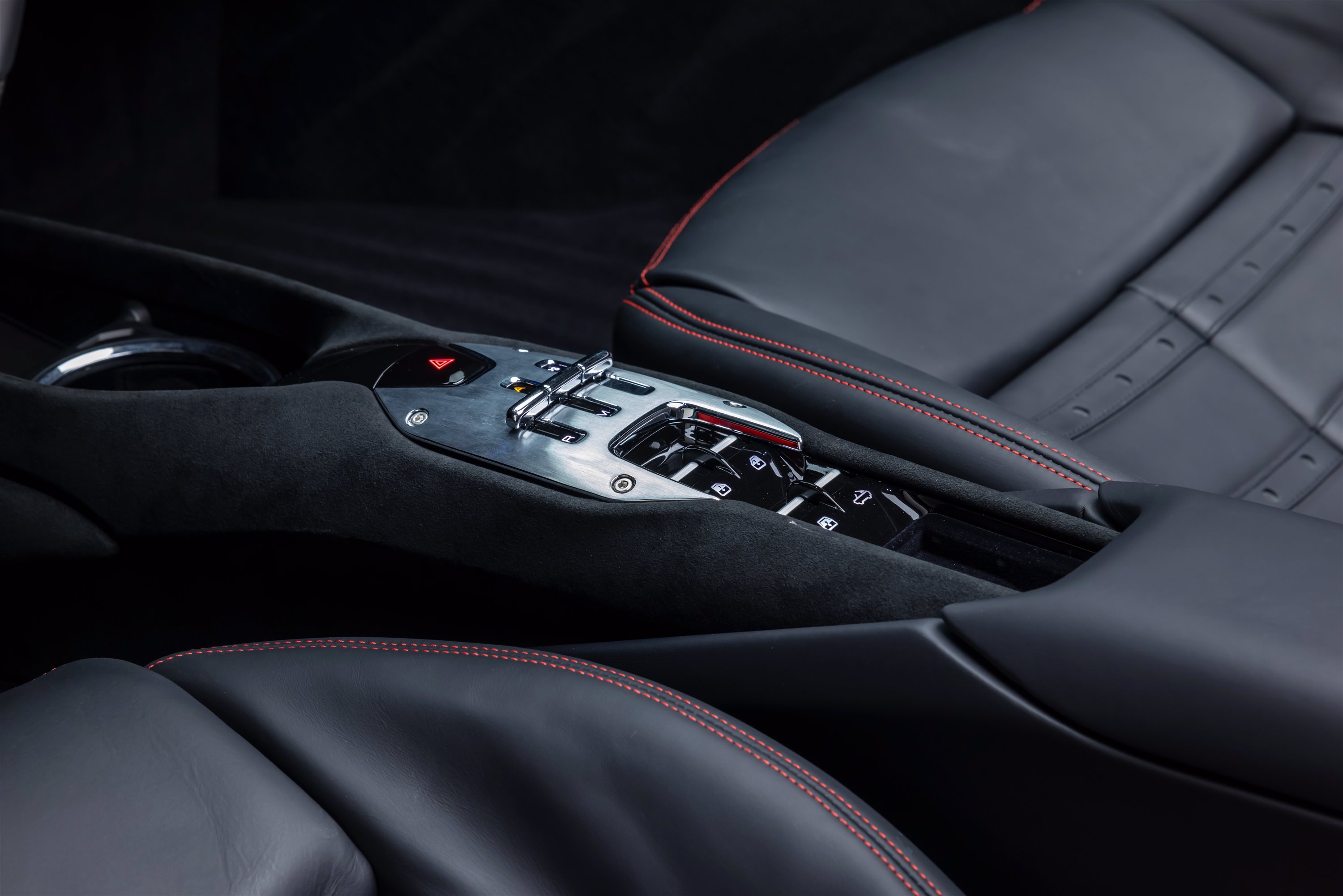 Used 2026 Ferrari 296 GTS RWD image 28