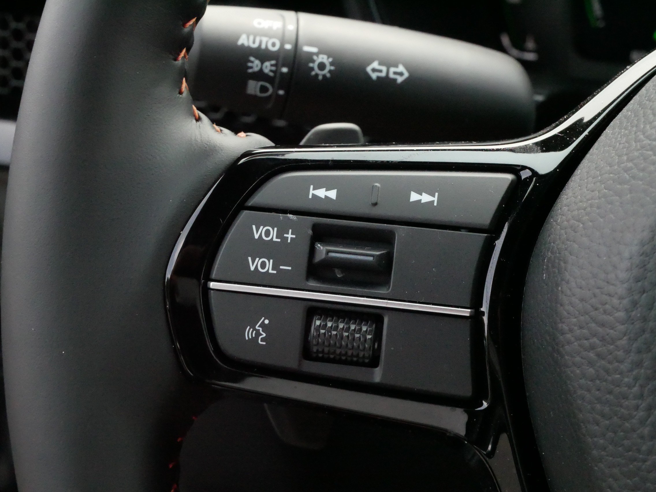 Used 2026 Honda CR-V Sport Touring image 27
