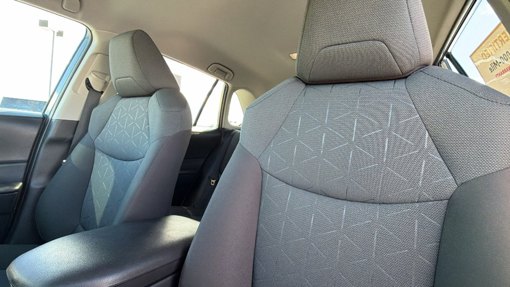 Certified 2025 Toyota RAV4 XLE AWD/4WD image 11