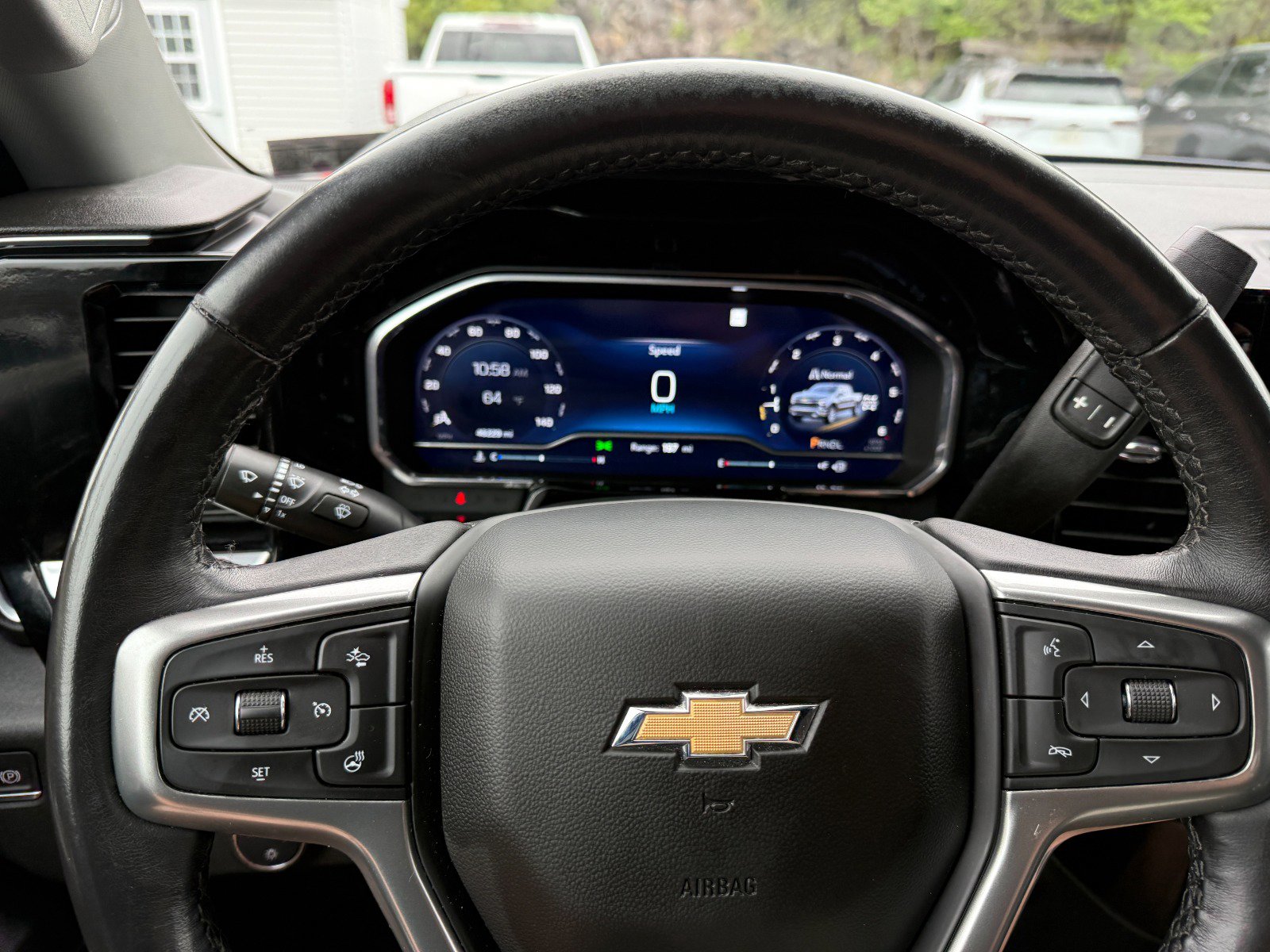 Used 2022 Chevrolet Silverado 1500 LT AWD/4WD image 25