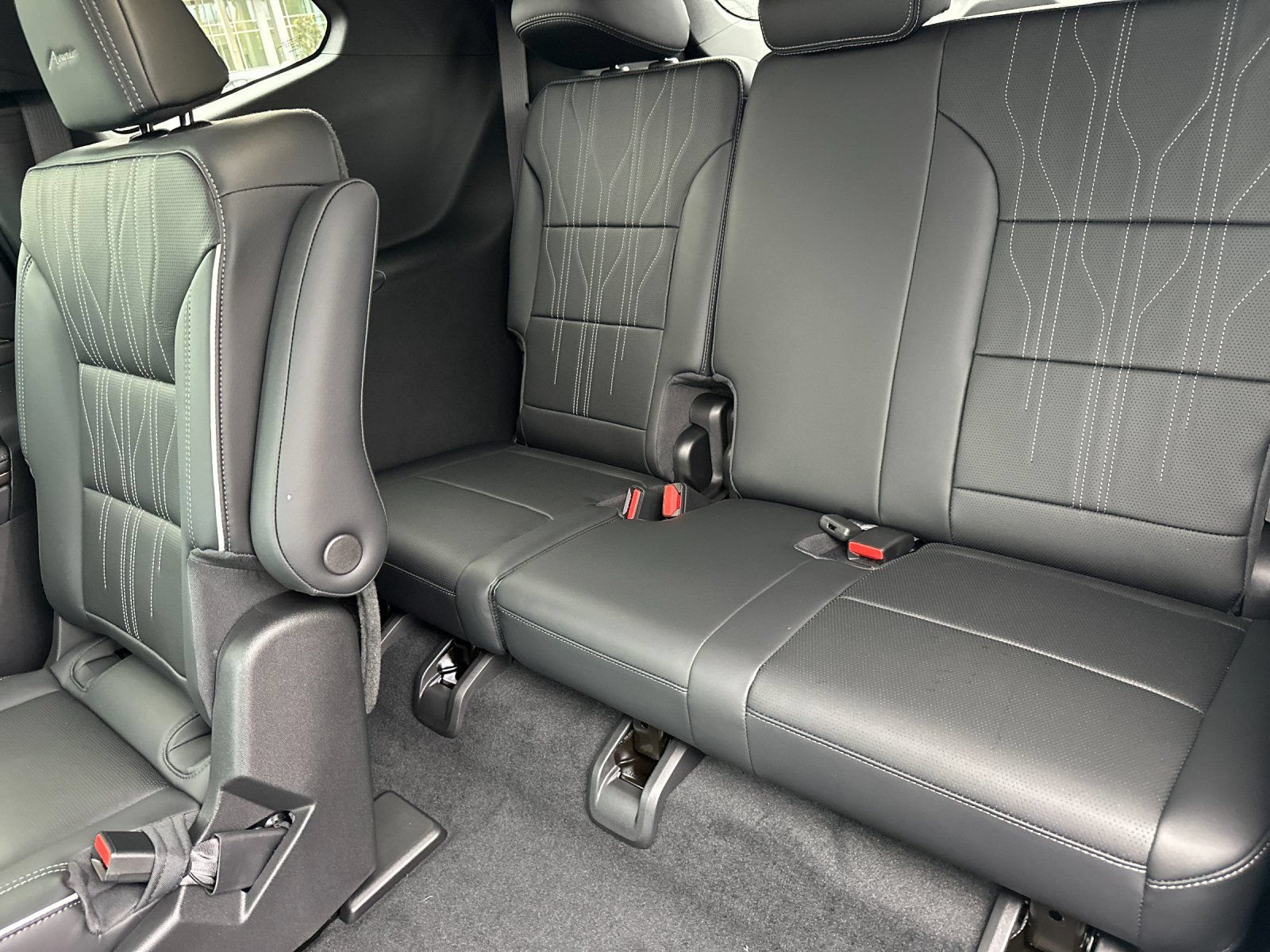 New 2026 Buick Enclave Avenir w/ Super Cruise Package FWD image 15