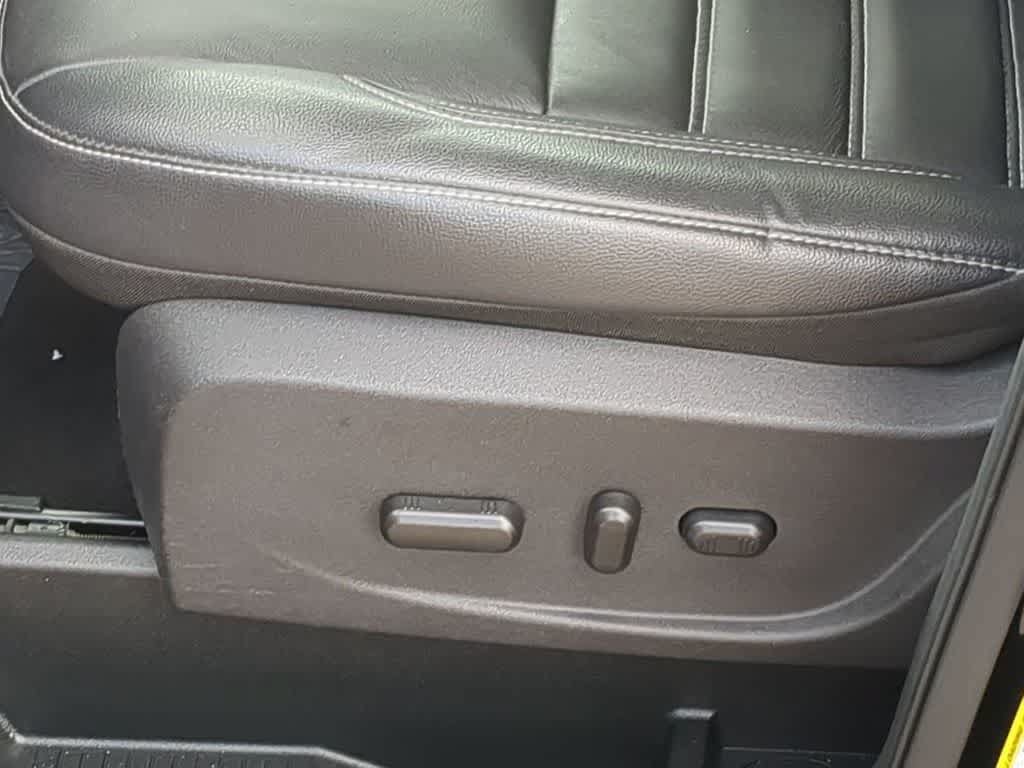 Used 2018 Ford Escape SEL AWD/4WD image 16