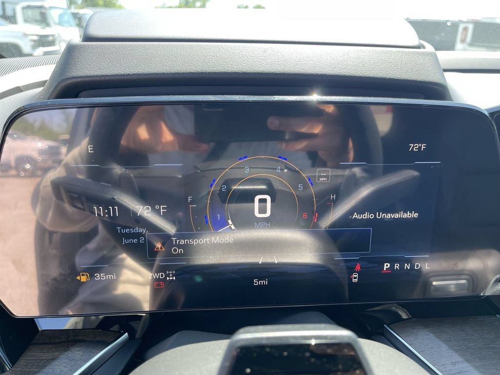 New 2026 Chevrolet Suburban High Country AWD/4WD image 15