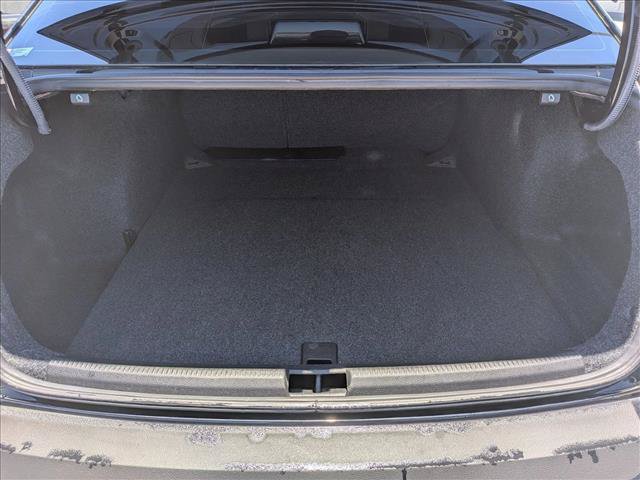 Used 2018 Volkswagen Passat 2.0T SE FWD image 6