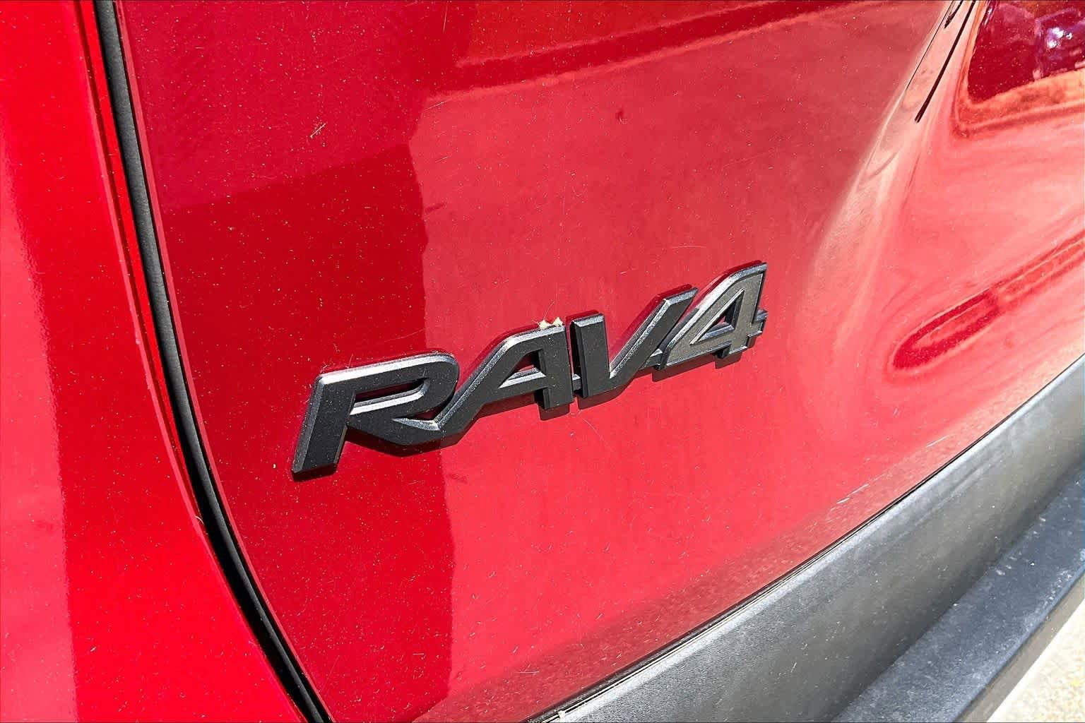 Used 2019 Toyota RAV4 Adventure w/ All Weather Liner Package AWD/4WD image 10