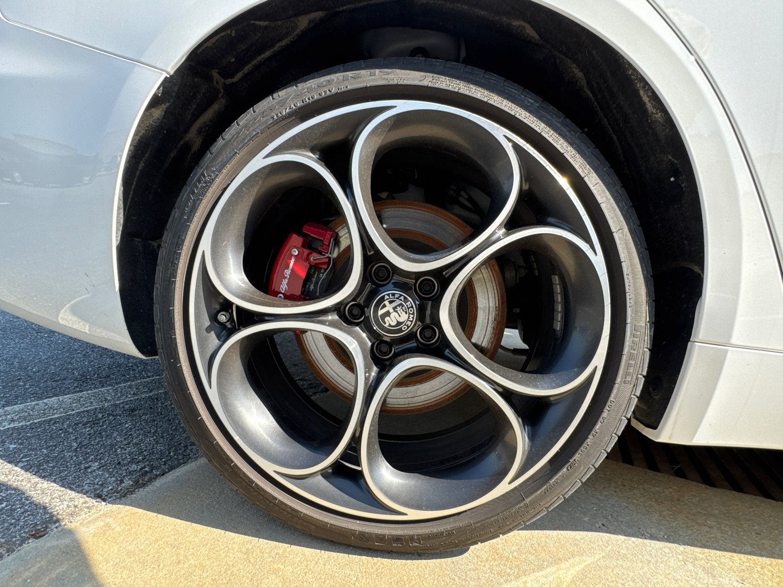 Used 2024 Alfa Romeo Giulia Ti w/ Active Assist Plus Package image 21